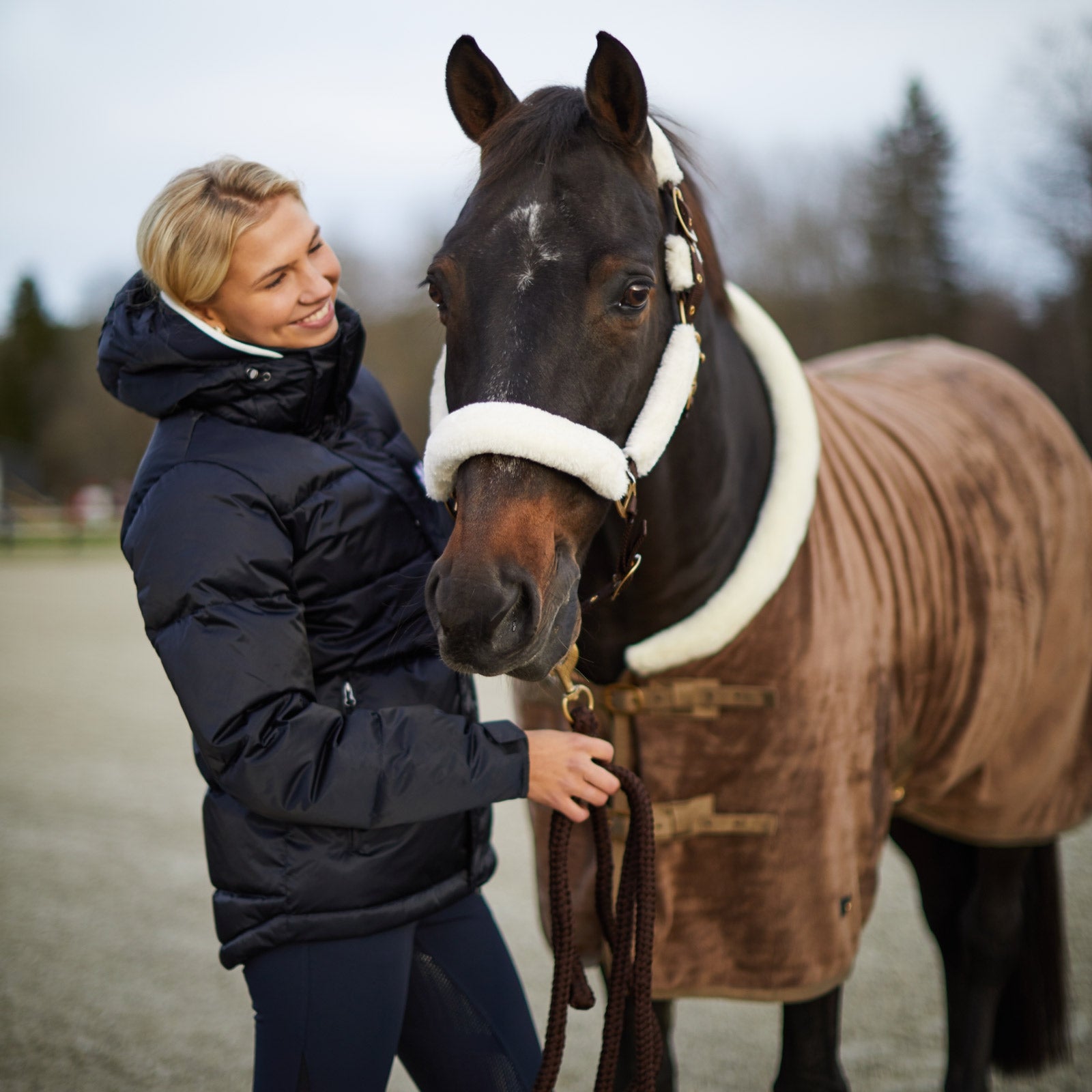 Horze Lincoln Halter with Fur Halters & Leads
