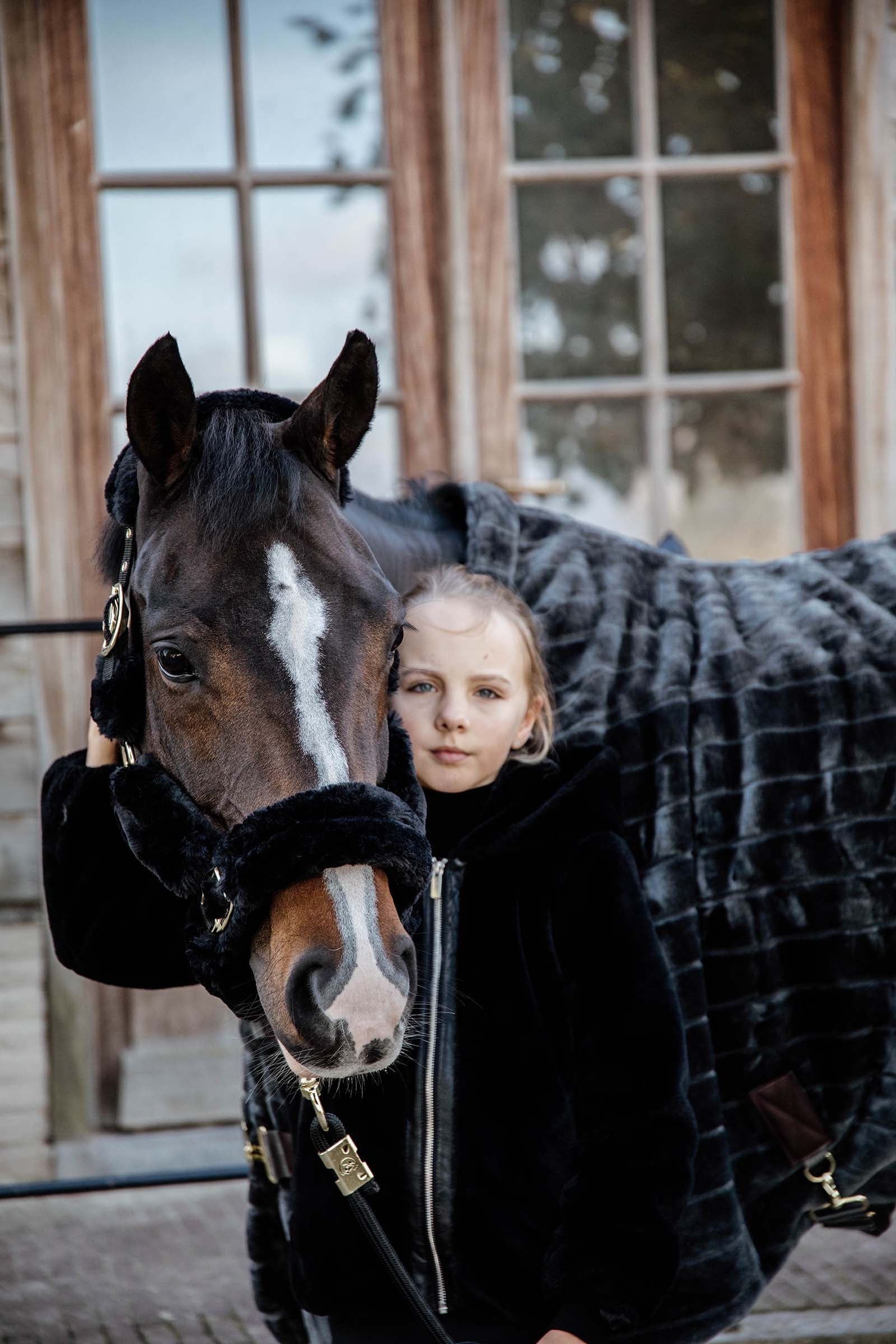 Kentucky Horsewear Shipping Halter With Sheepskin Halters & Leads