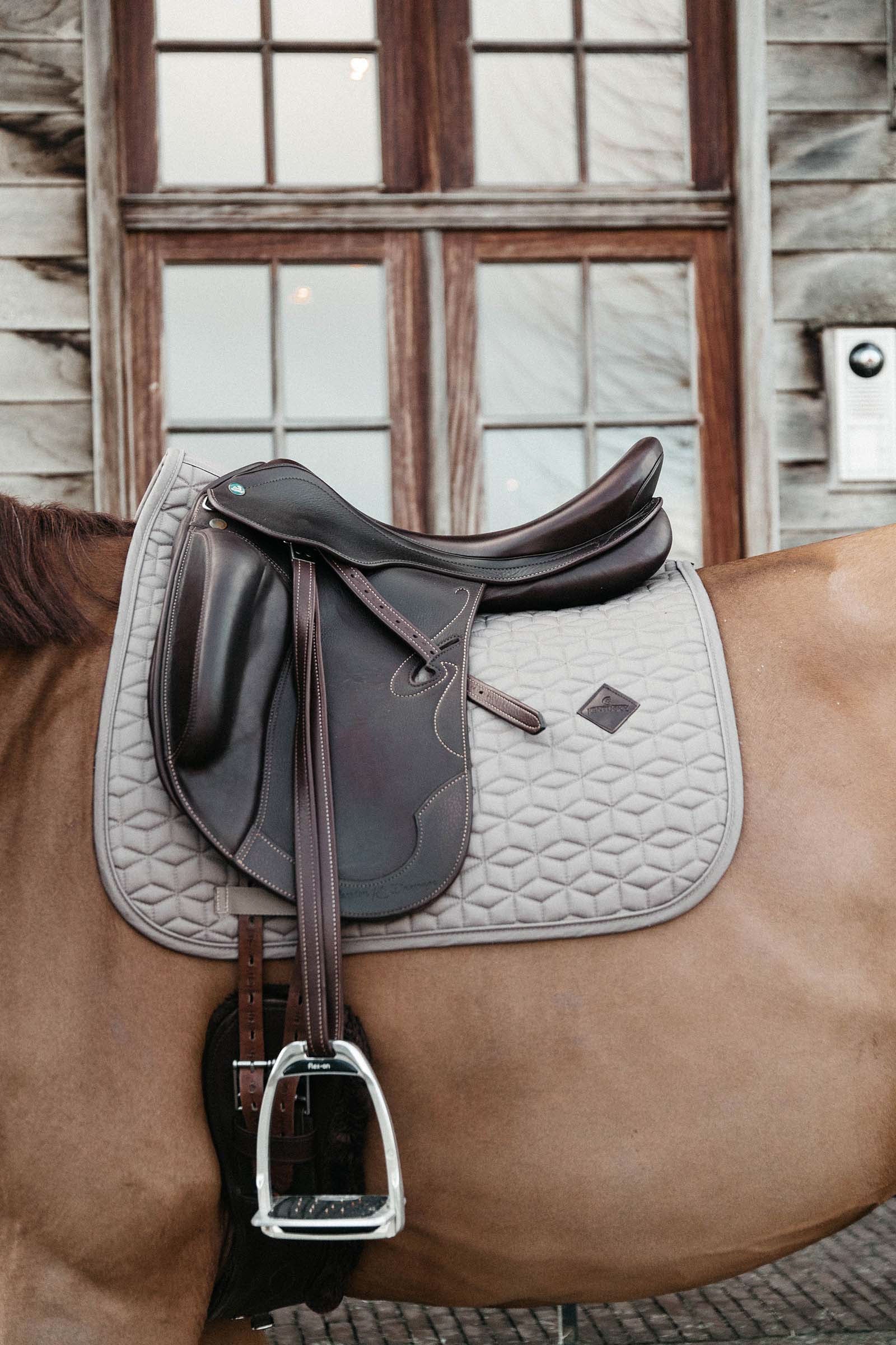Kentucky Horsewear Kentucky Saddle Pad Basic Dressage Saddle Pad Sadelunderlag