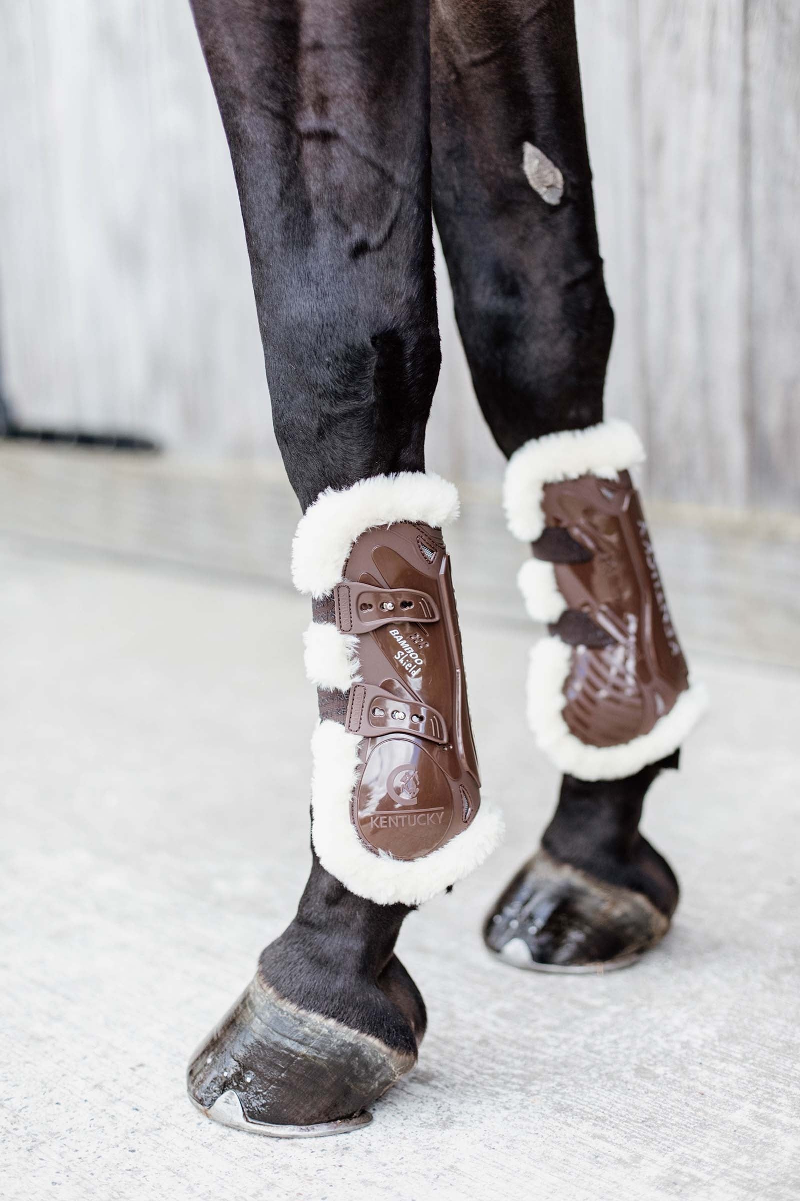 Kentucky Horsewear Vegan Sheepskin Bamboo Elastic Gamacher Leg Protection & Hoof Protection for Horses