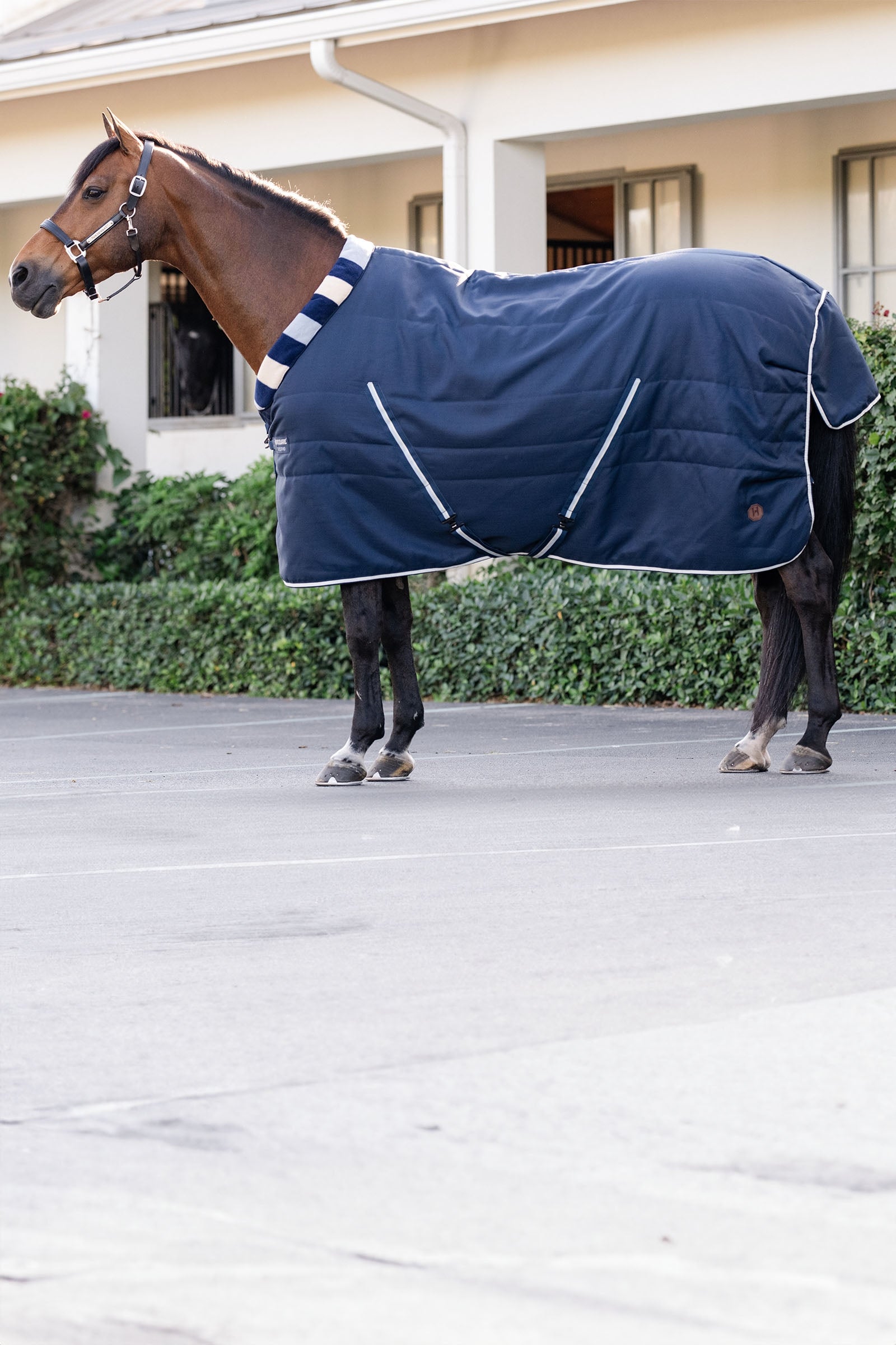 Horseware Newmarket Cosy Stalddækken 100g Hestedækken