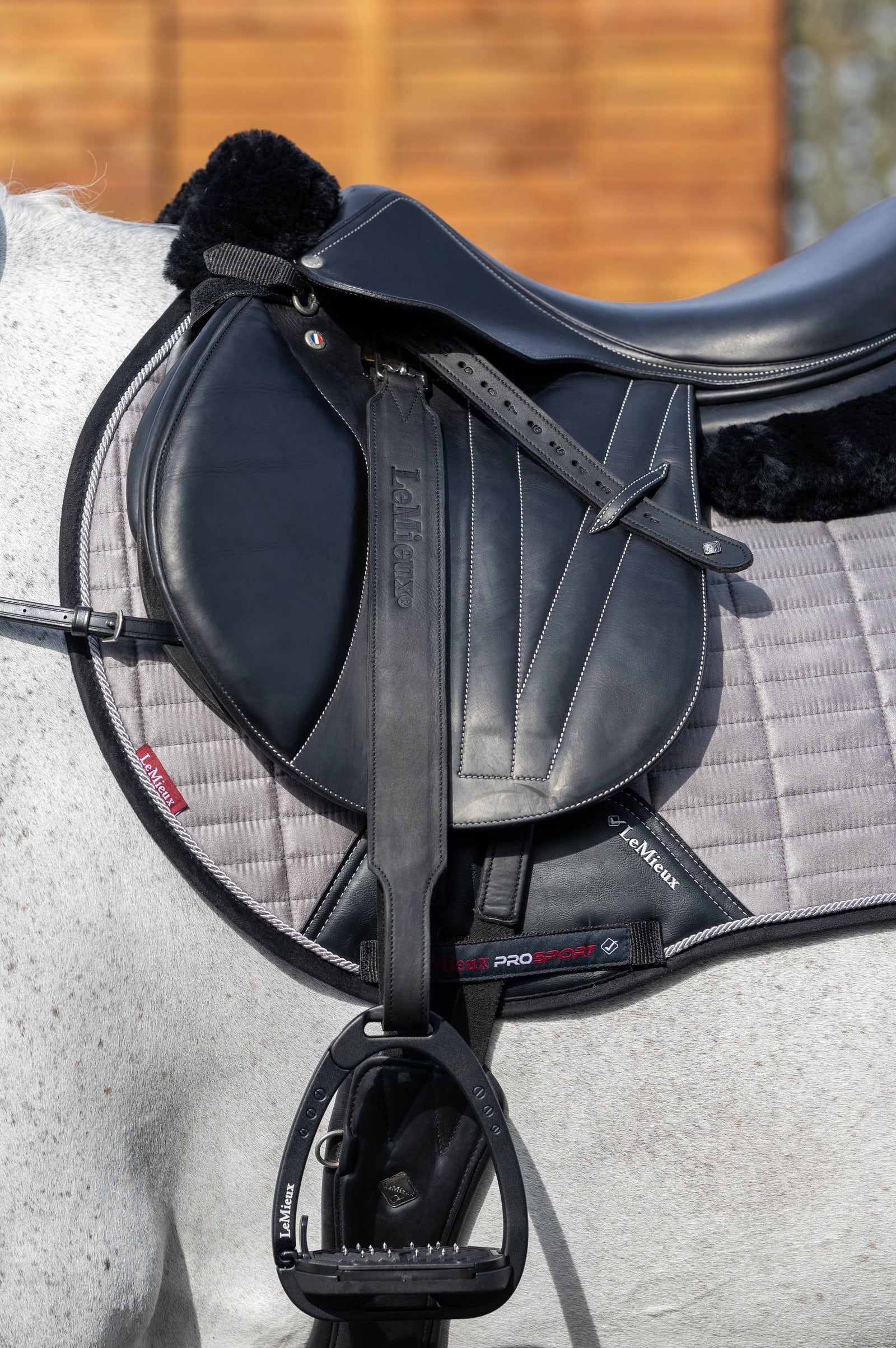 LeMieux Vector Pro Stirrup Leathers Saddles, Girths & Stirrups