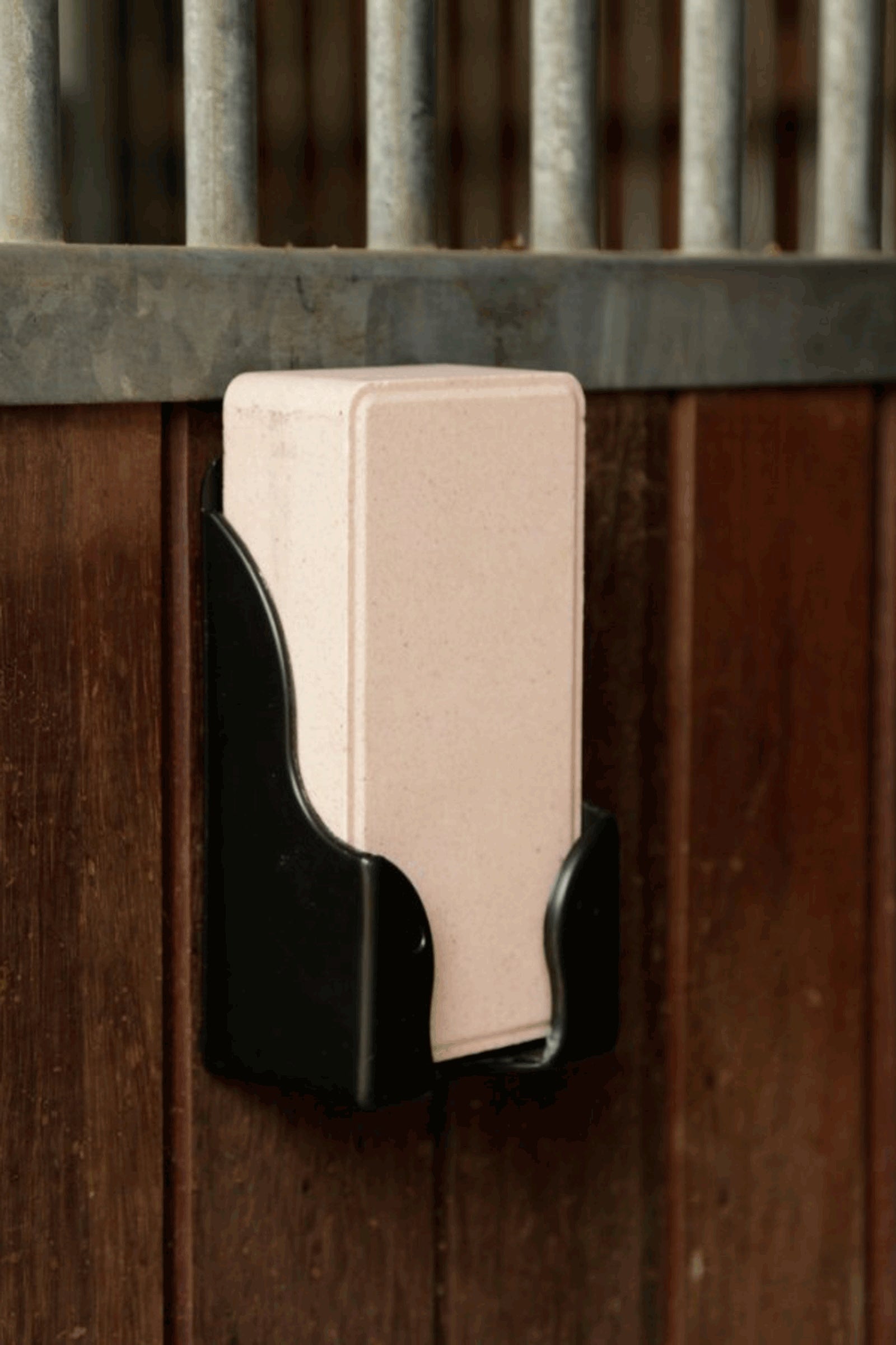 Kerbl Lick Holder For Rectangular Licks Stable Equipment