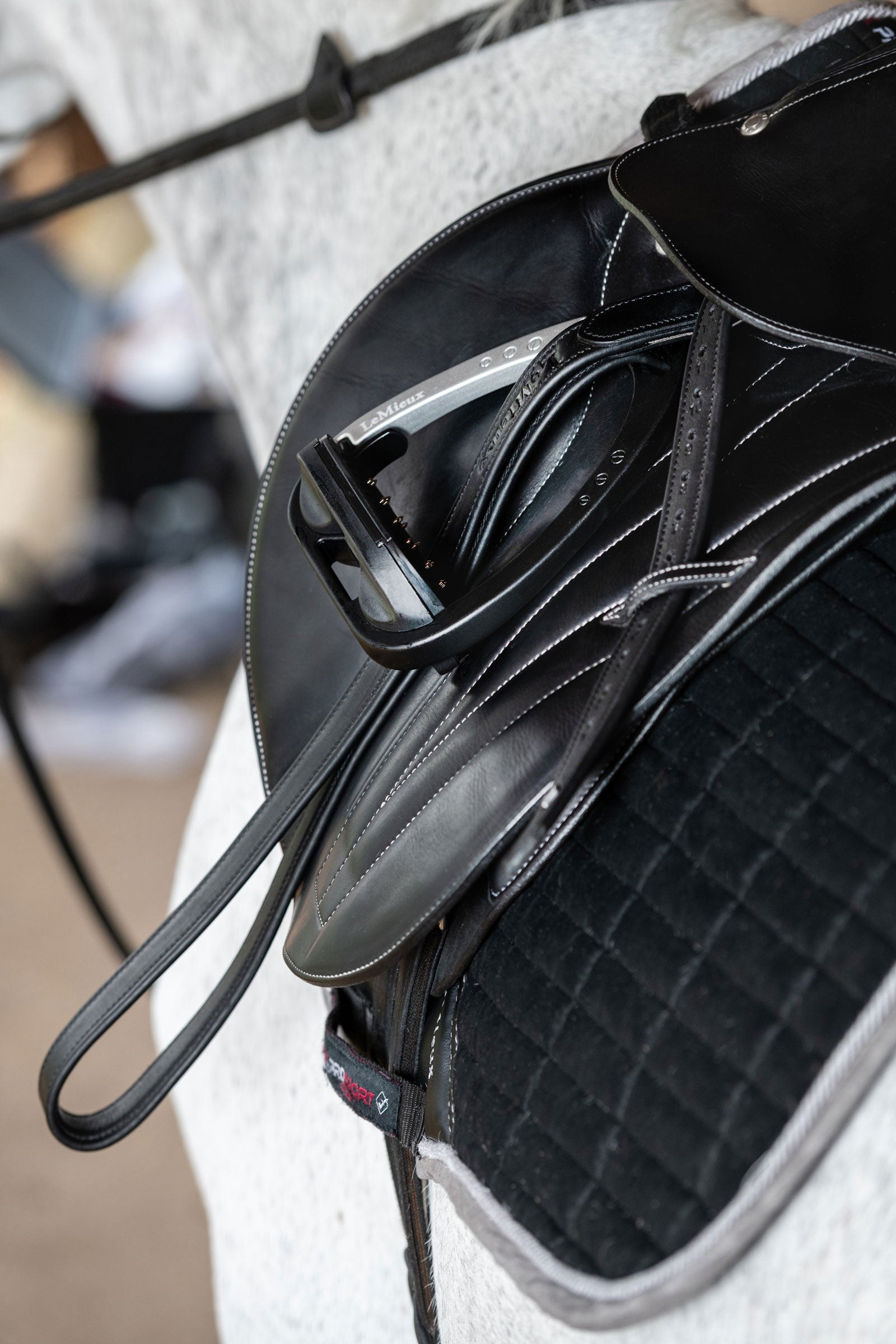 LeMieux Vector Stirrup Leathers Saddles, Girths & Stirrups