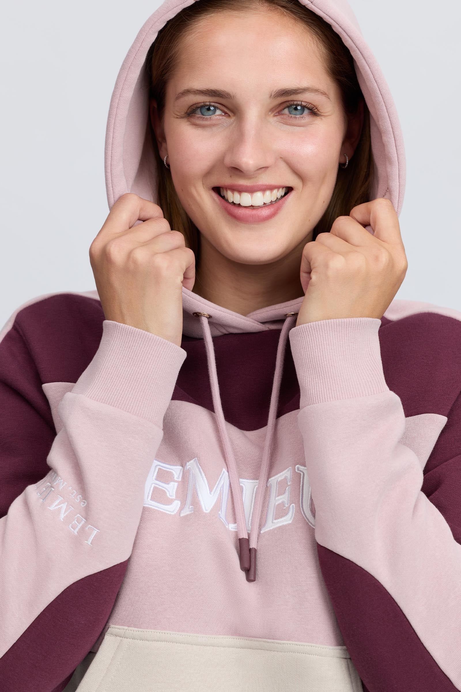 Model shot 3
