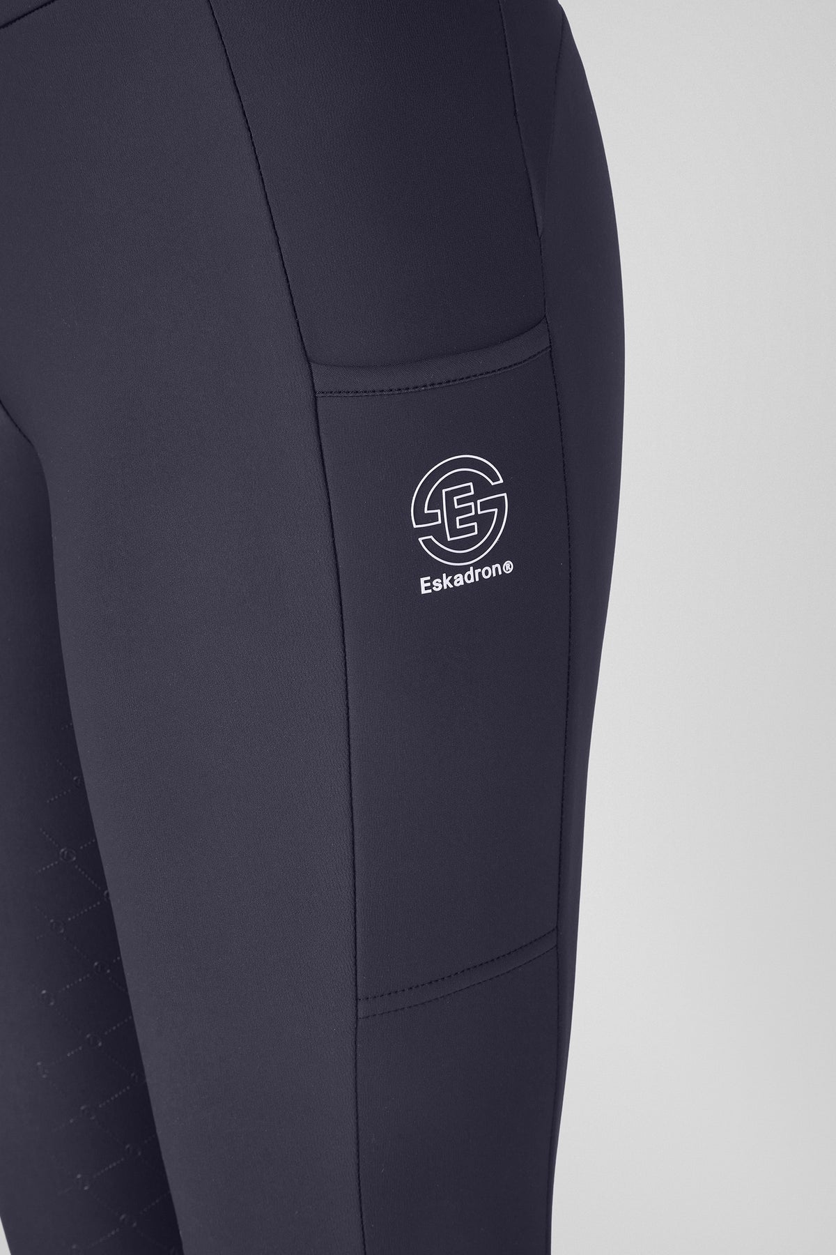 Eskadron Dynamic Fanatics AW26 Women's Cosy Full Grip Riding Tight Womens Breeches