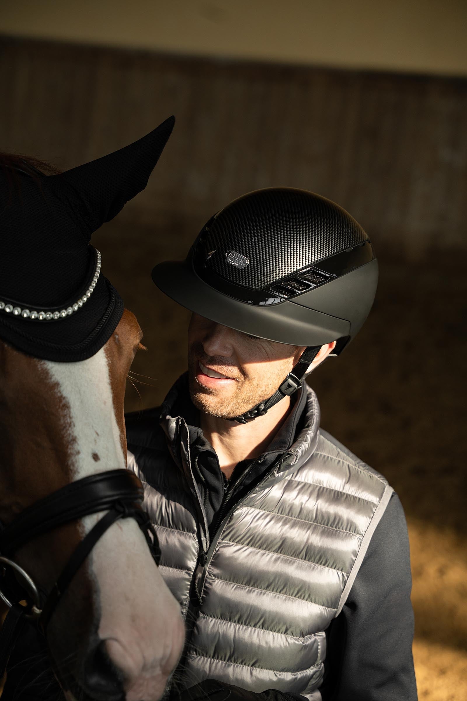 Abus Airluxe Pure Carbon Style Long Visor Helmet Safety Equipment