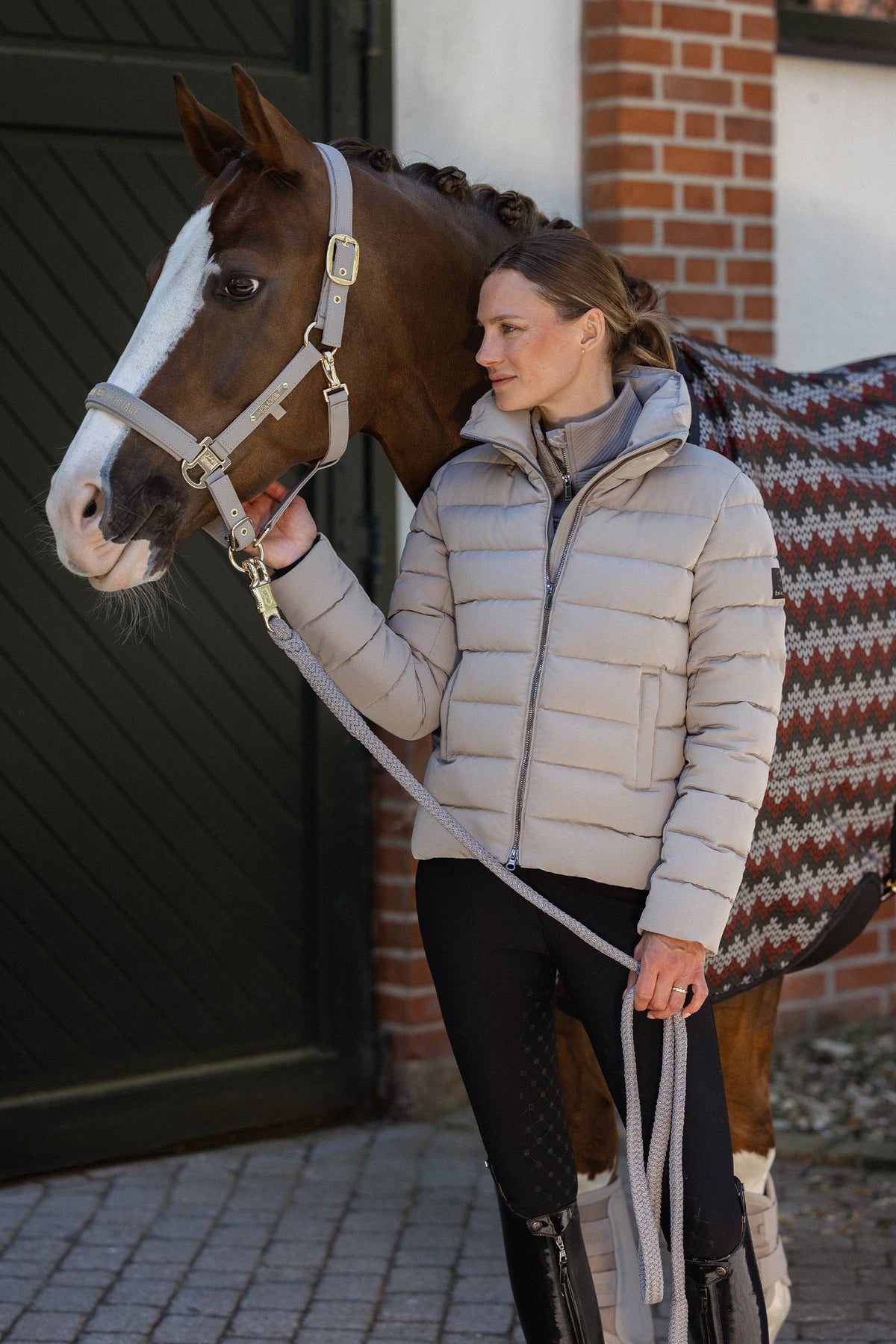 Eskadron Heritage 26/27 Womens Quilt Jacket Women’s Riding Clothing