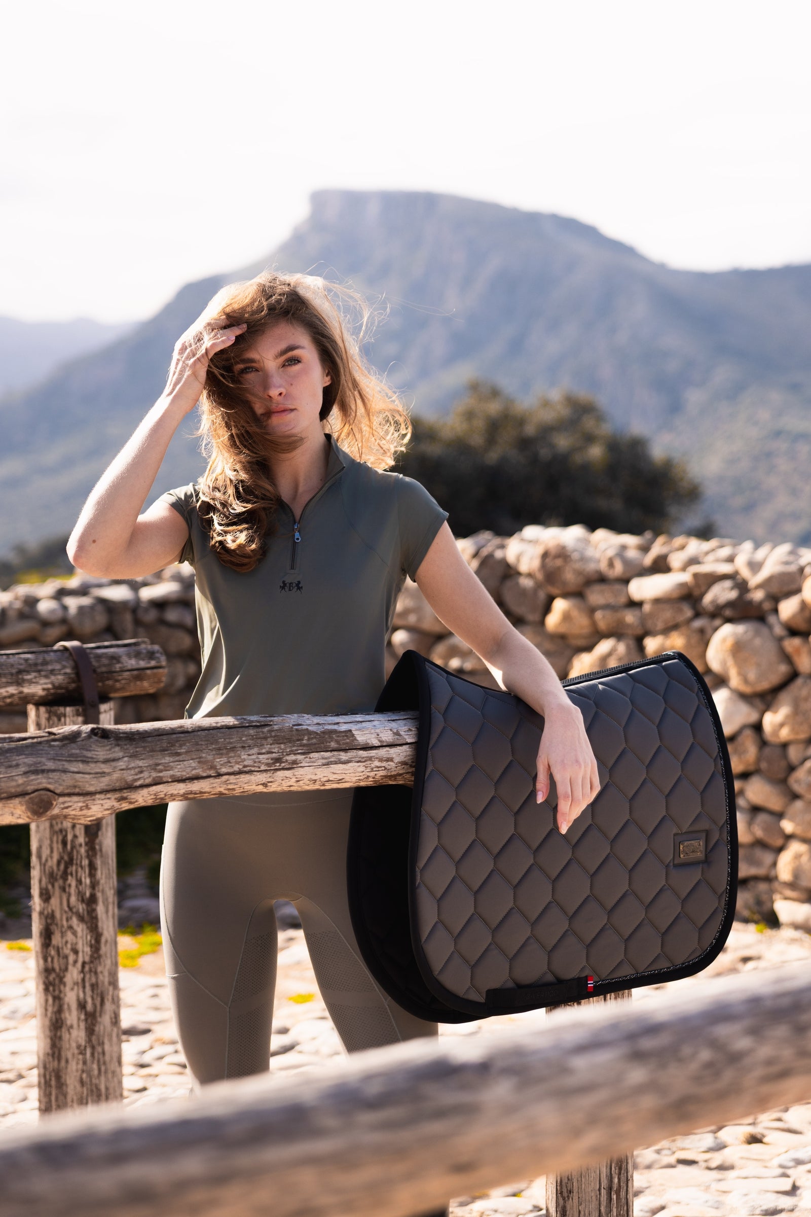 B Vertigo Onyx Jumping Saddle Pad Saddle Pads