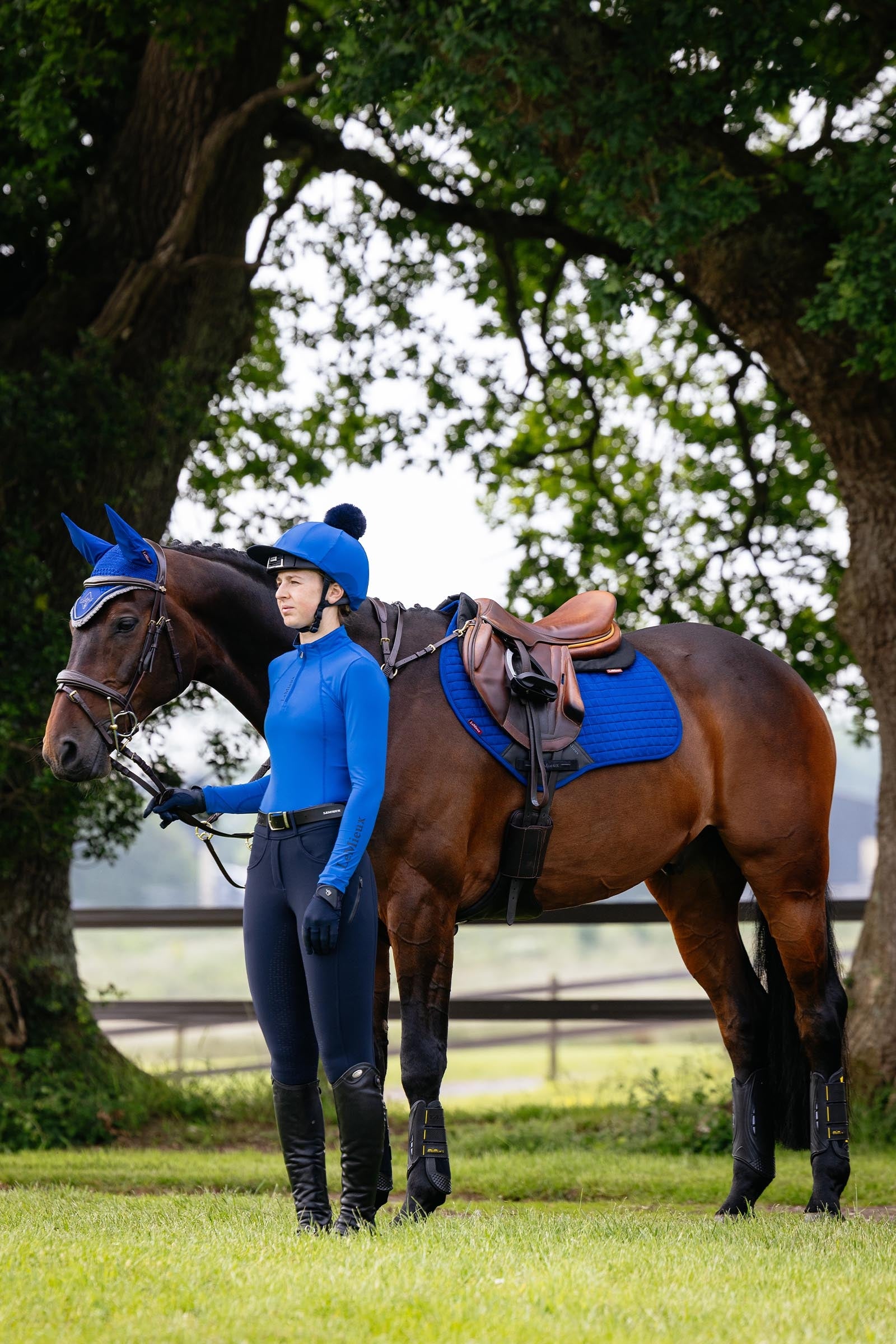 LeMieux Lemieux Suede Close Contact Square Saddle Pad Saddle Pads