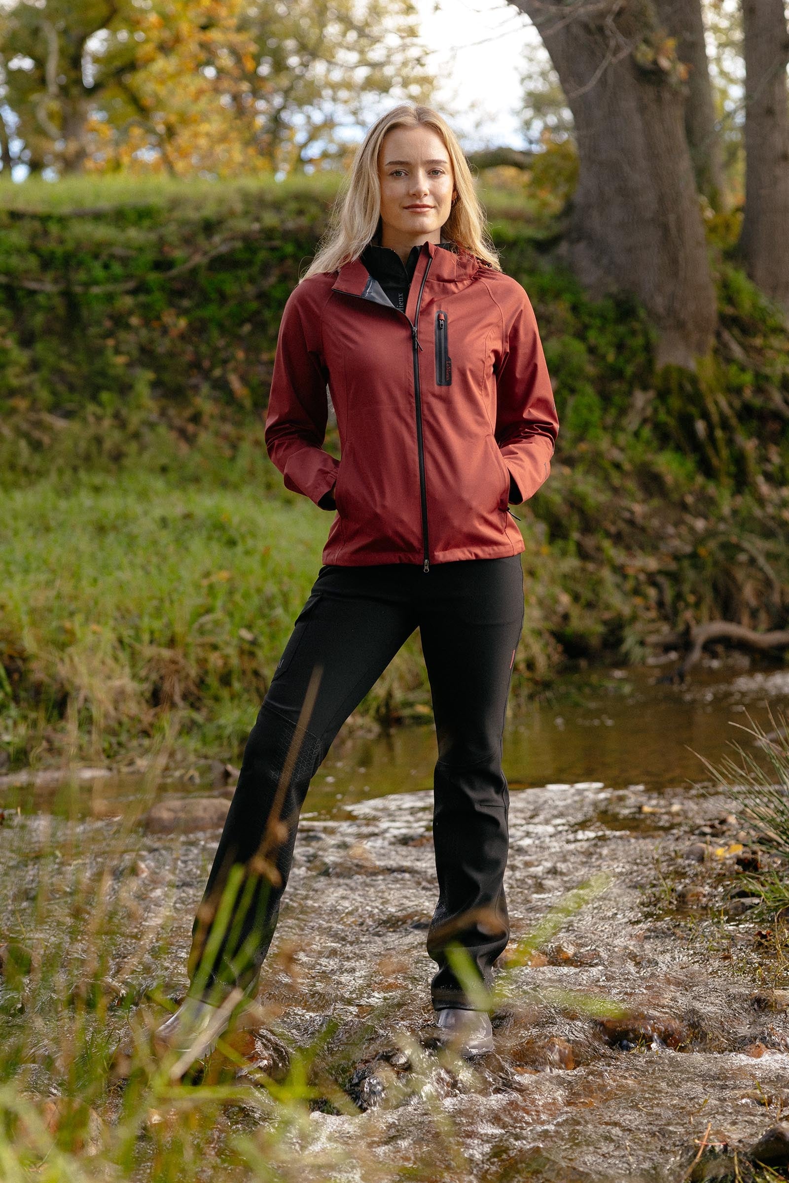 LeMieux Athena Women´s Waterproof Lightweight Jacket Women’s Riding Clothing