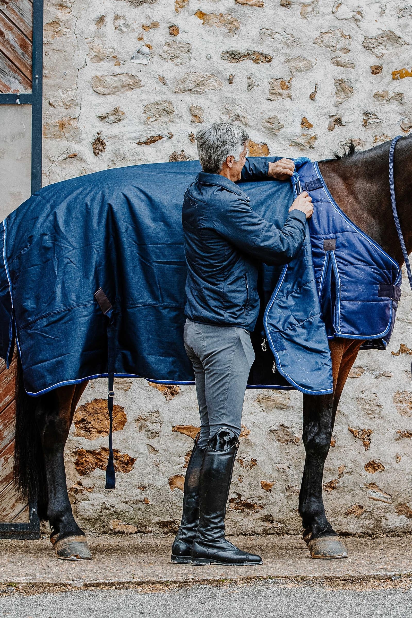 Equi Theme EQUITHÈME Classic 1200D Turnout Rug, 100 g Horse Rugs