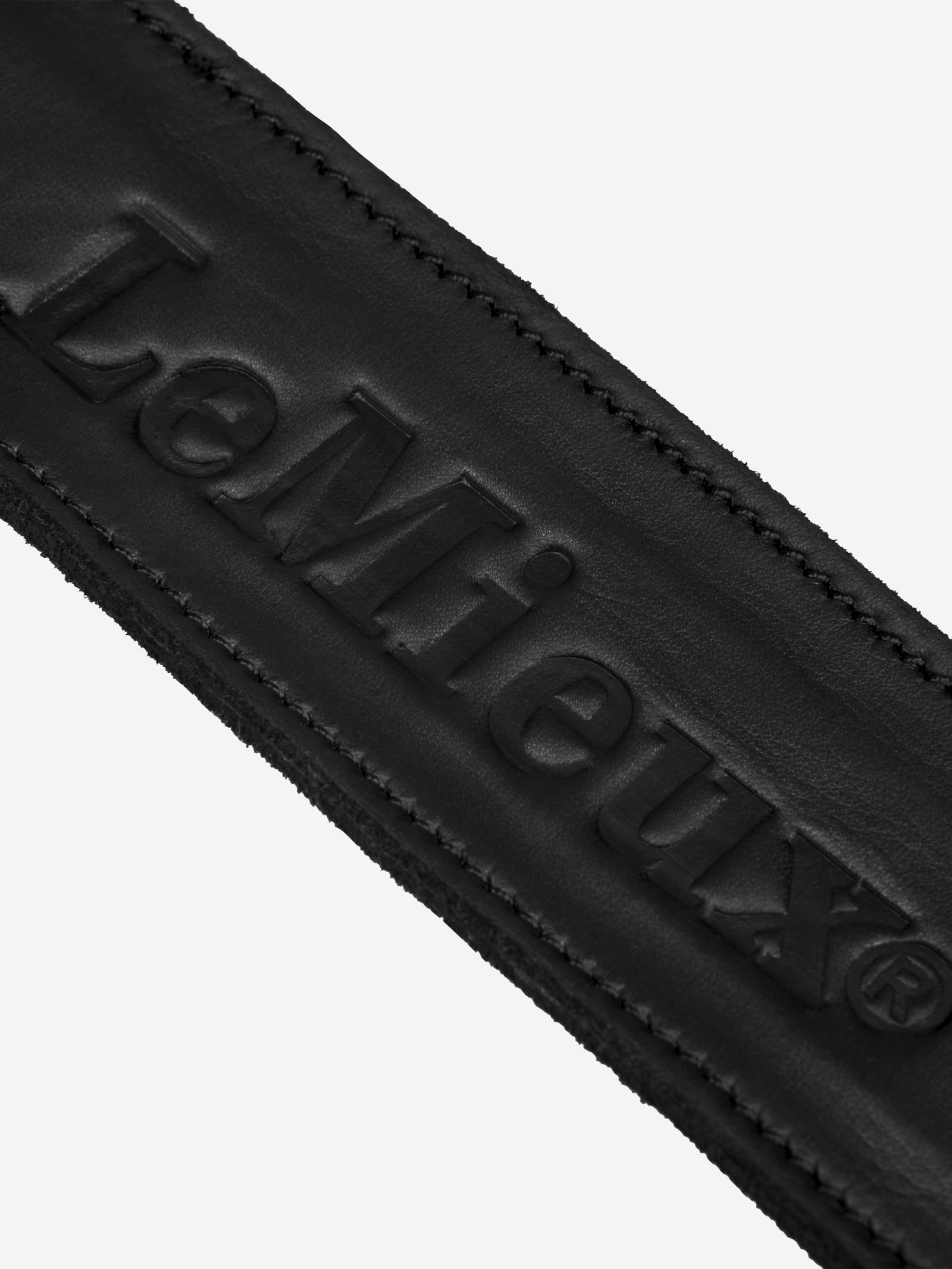 Pack shot 4