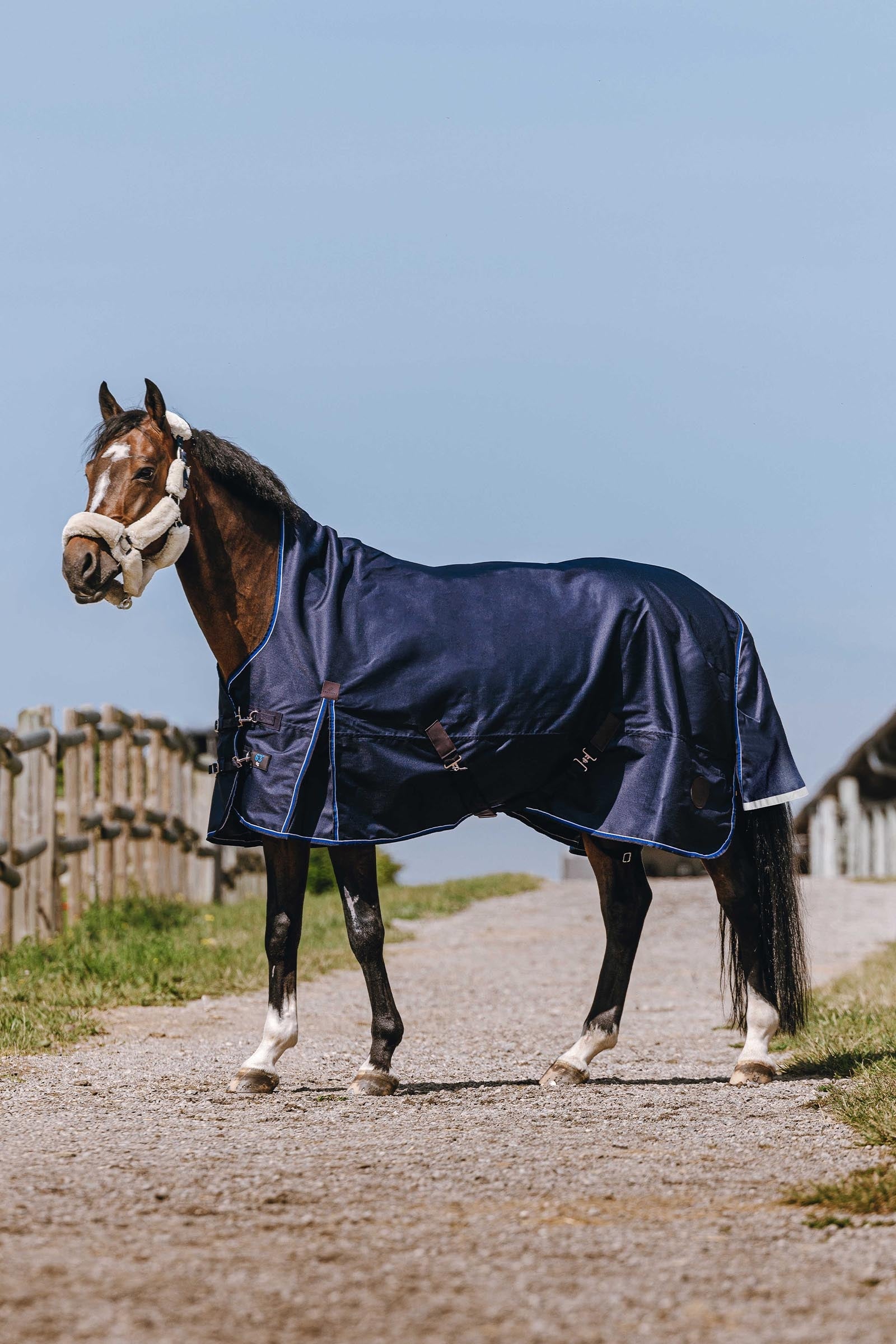 EQUITHÈME Classic 1200D High Neck Rug, 0 g Horse Rugs