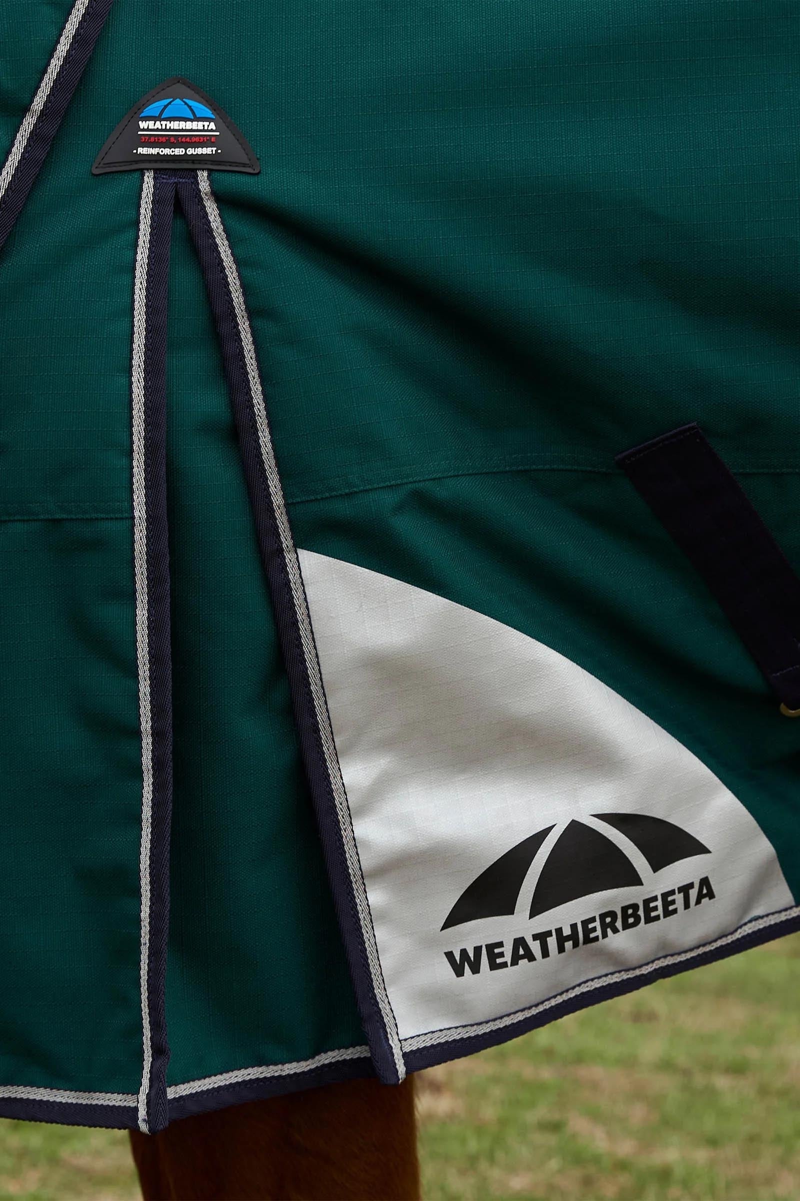 Weatherbeeta ComFiTecPlus Dynamic Turnout Detach-A-Neck 220G Horse Rugs