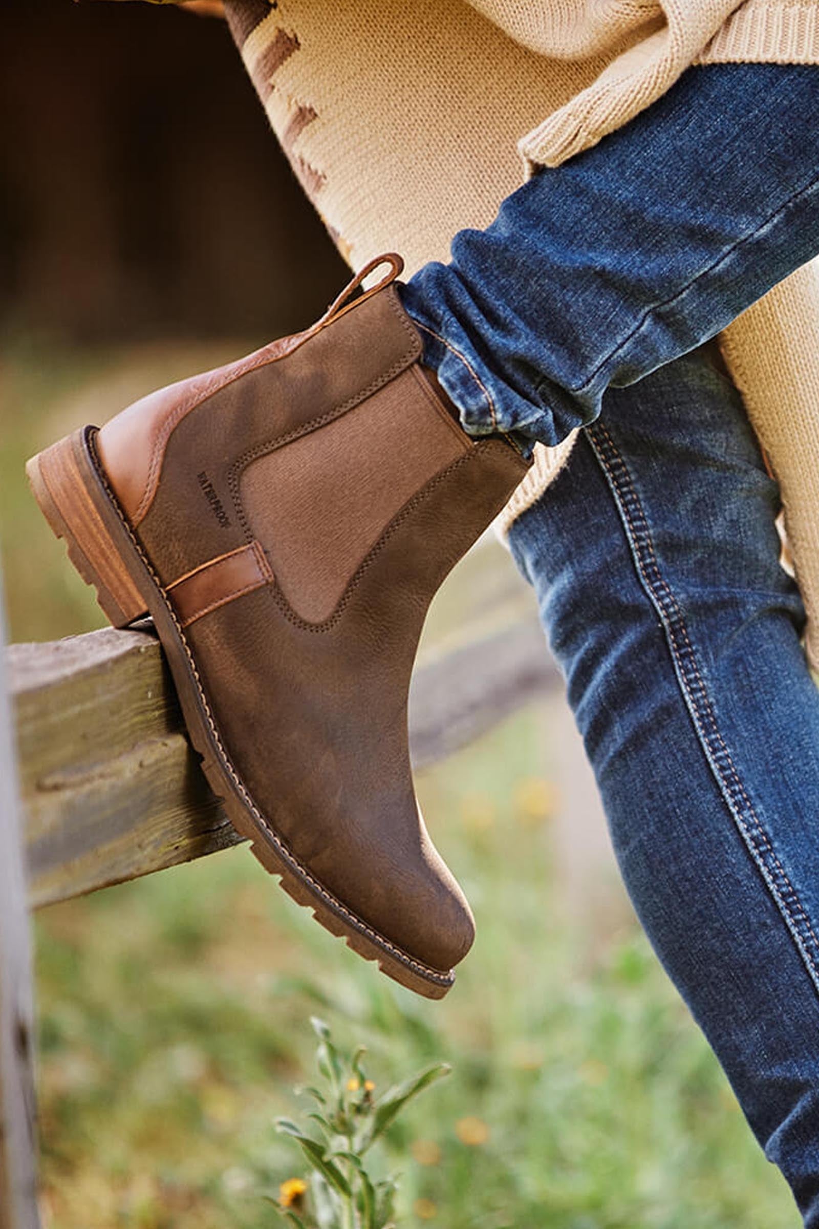 Ariat Wexford Waterproof Men's Chelsea Boots Mens Riding Clothing