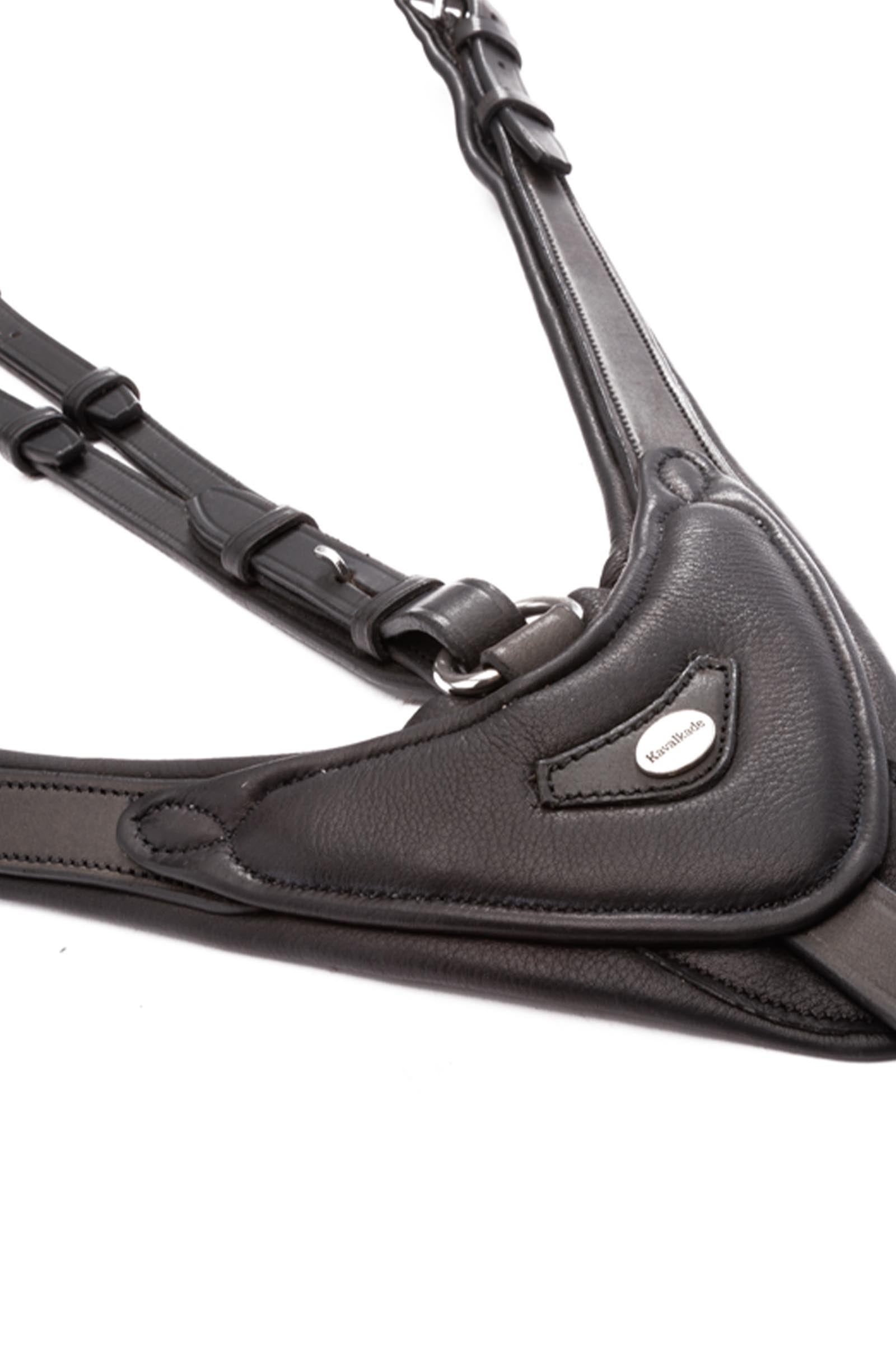 Pack shot 3