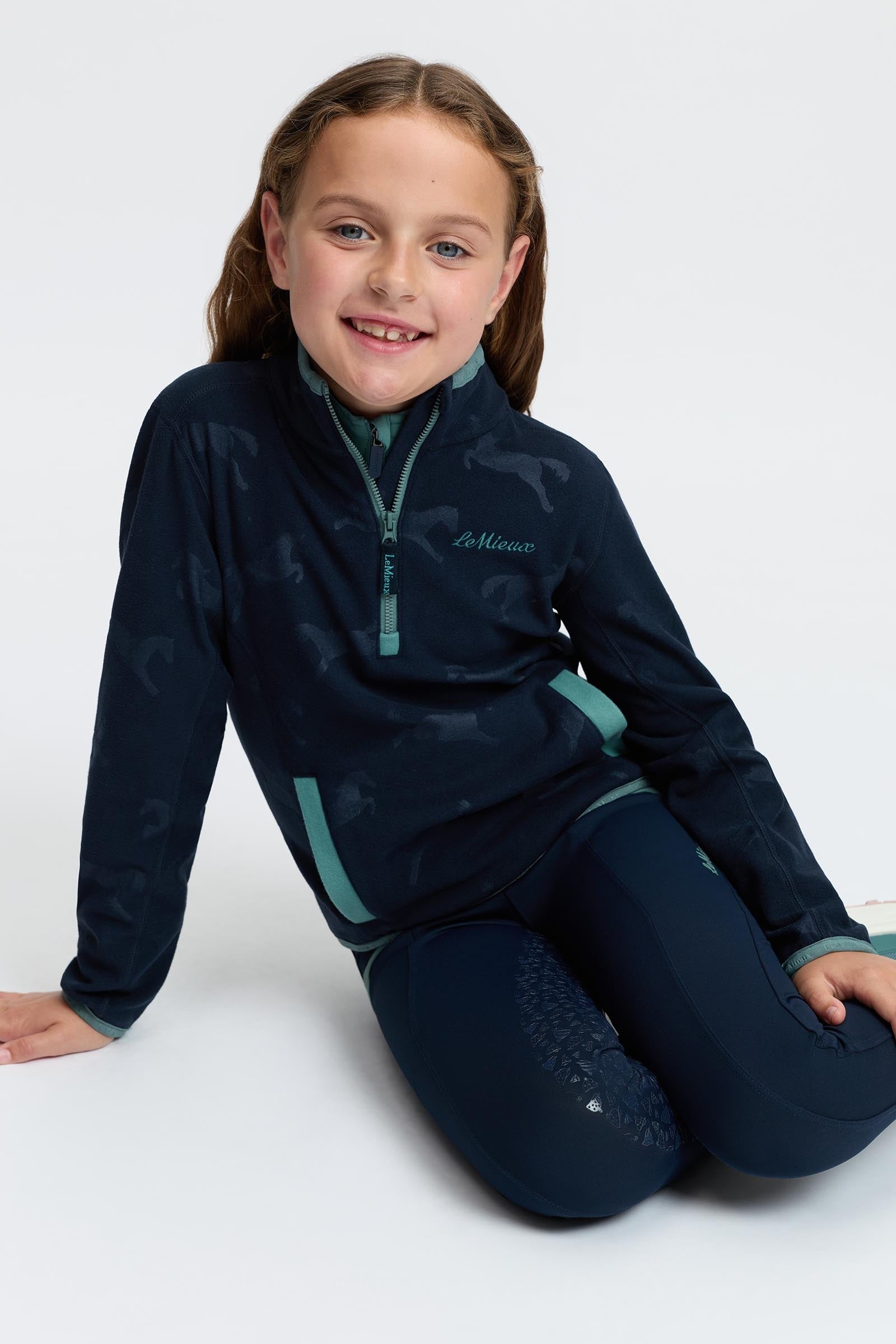 Model shot 5