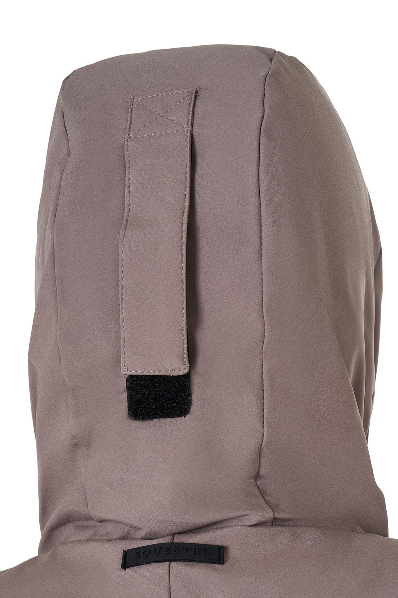 Model shot 6