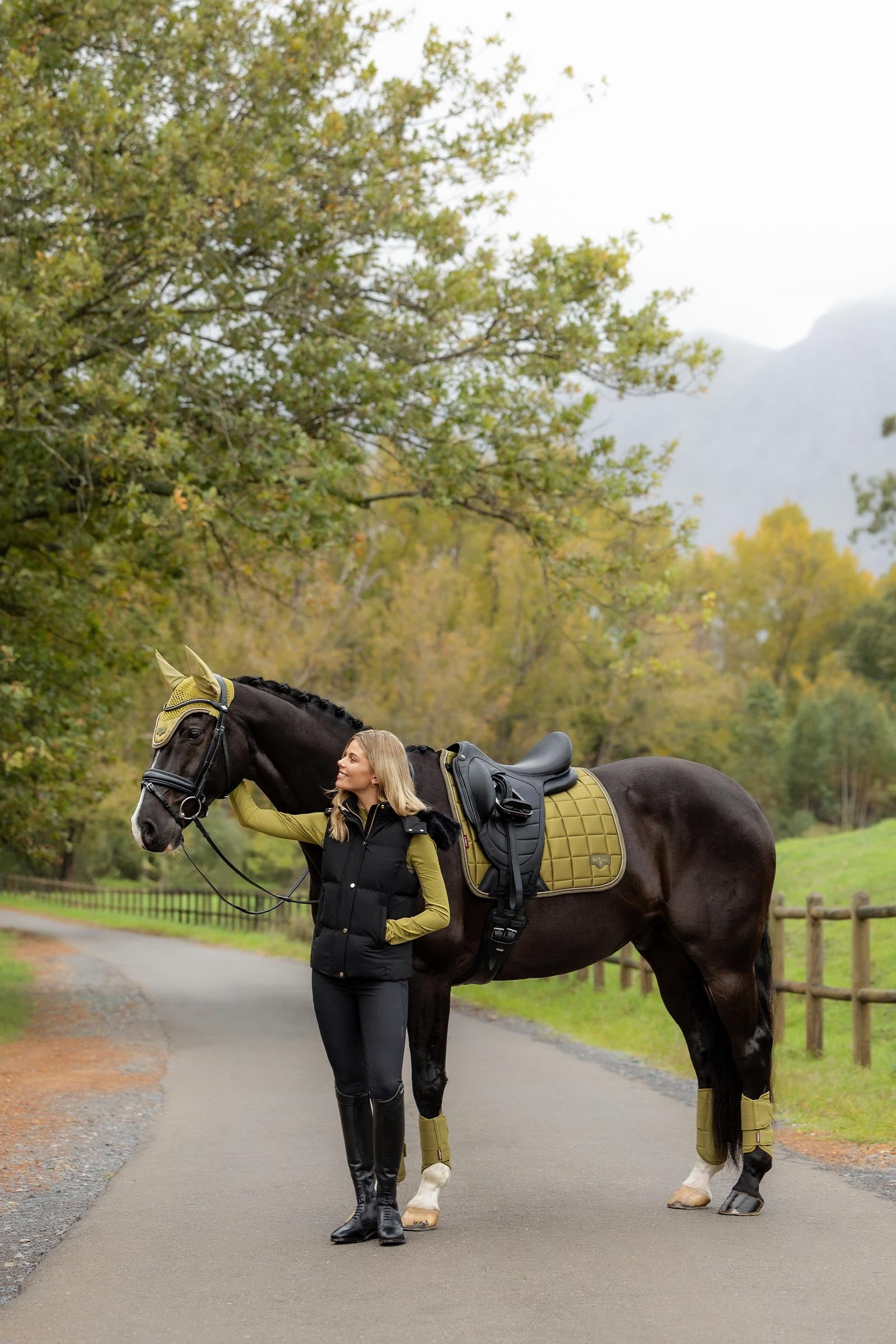 LeMieux Loire Classic Square Dressage Saddle Pad Saddle Pads