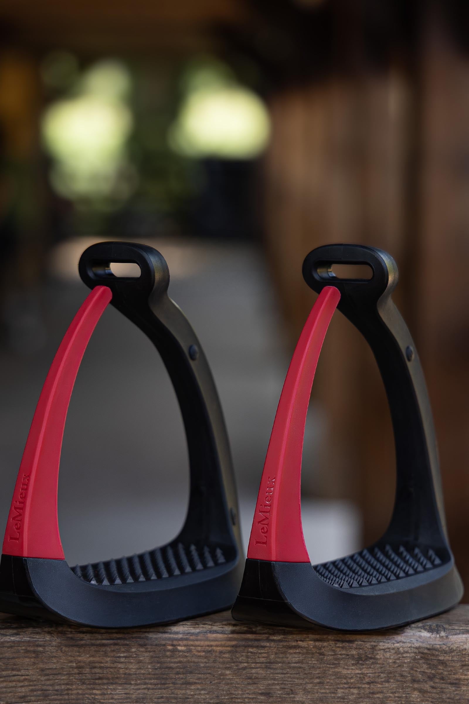 LeMieux VectorFlex Stirrup Arm Saddles, Girths & Stirrups