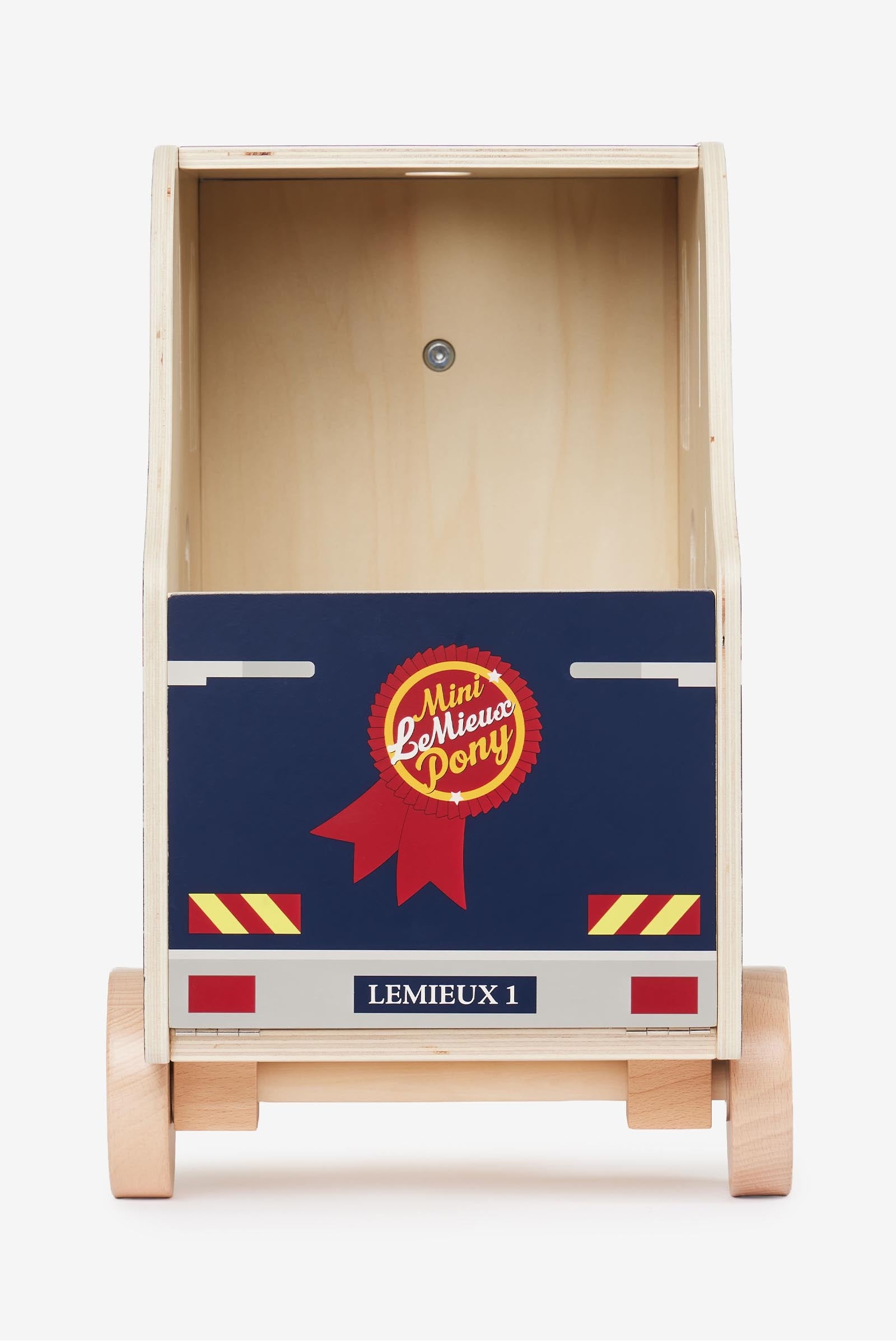 Pack shot 8