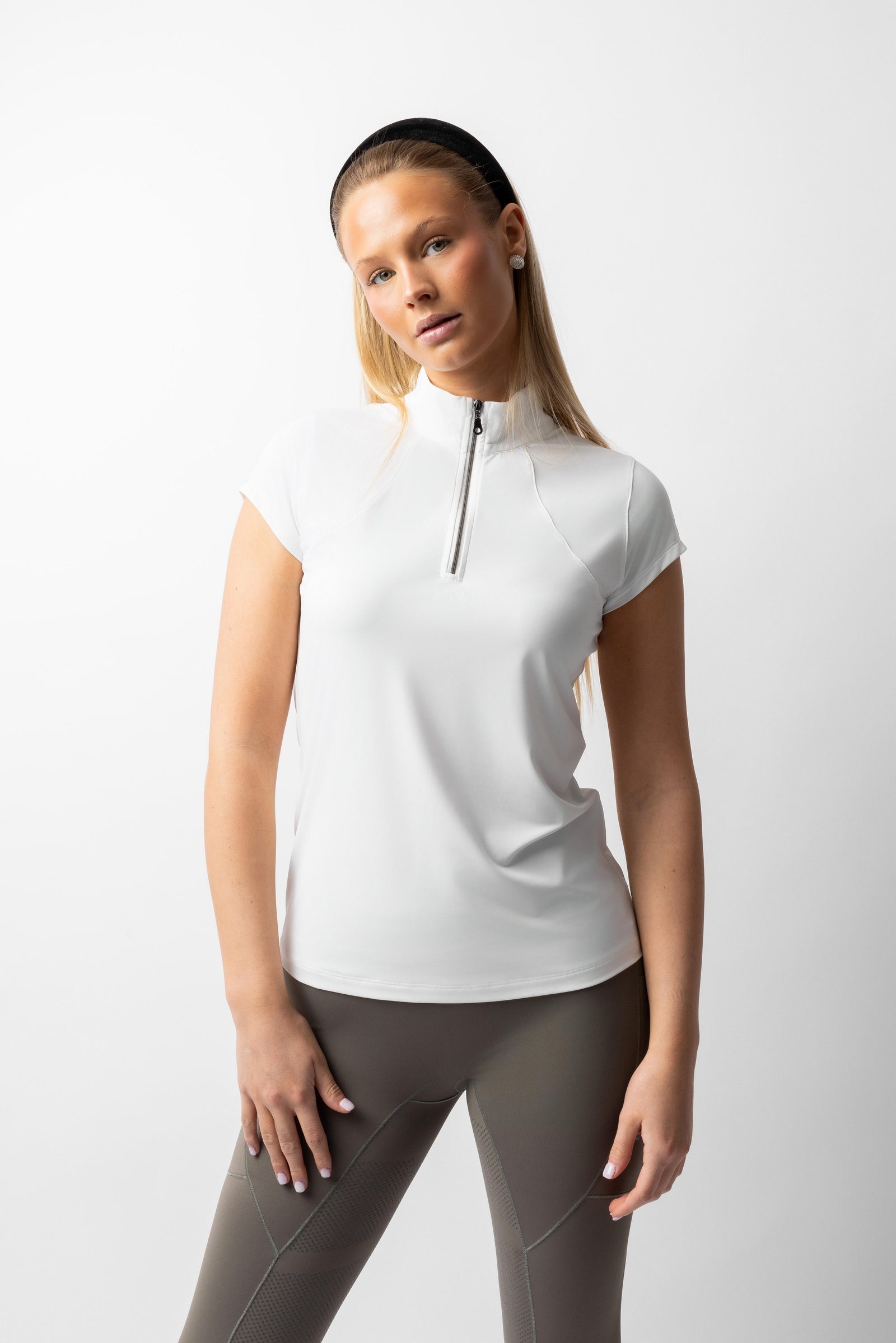 B Vertigo Joelle træningsshirt med korte ærmer til damer, UPF 40+ Ridetøj til dame
