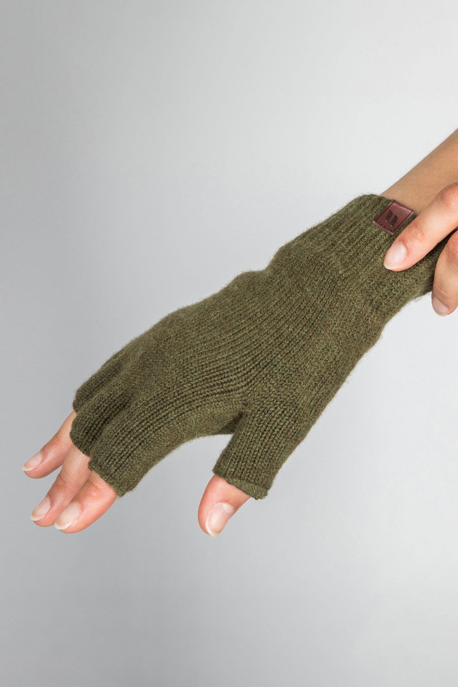 Back on Track Back On Track Half Finger Gloves Riding Gloves