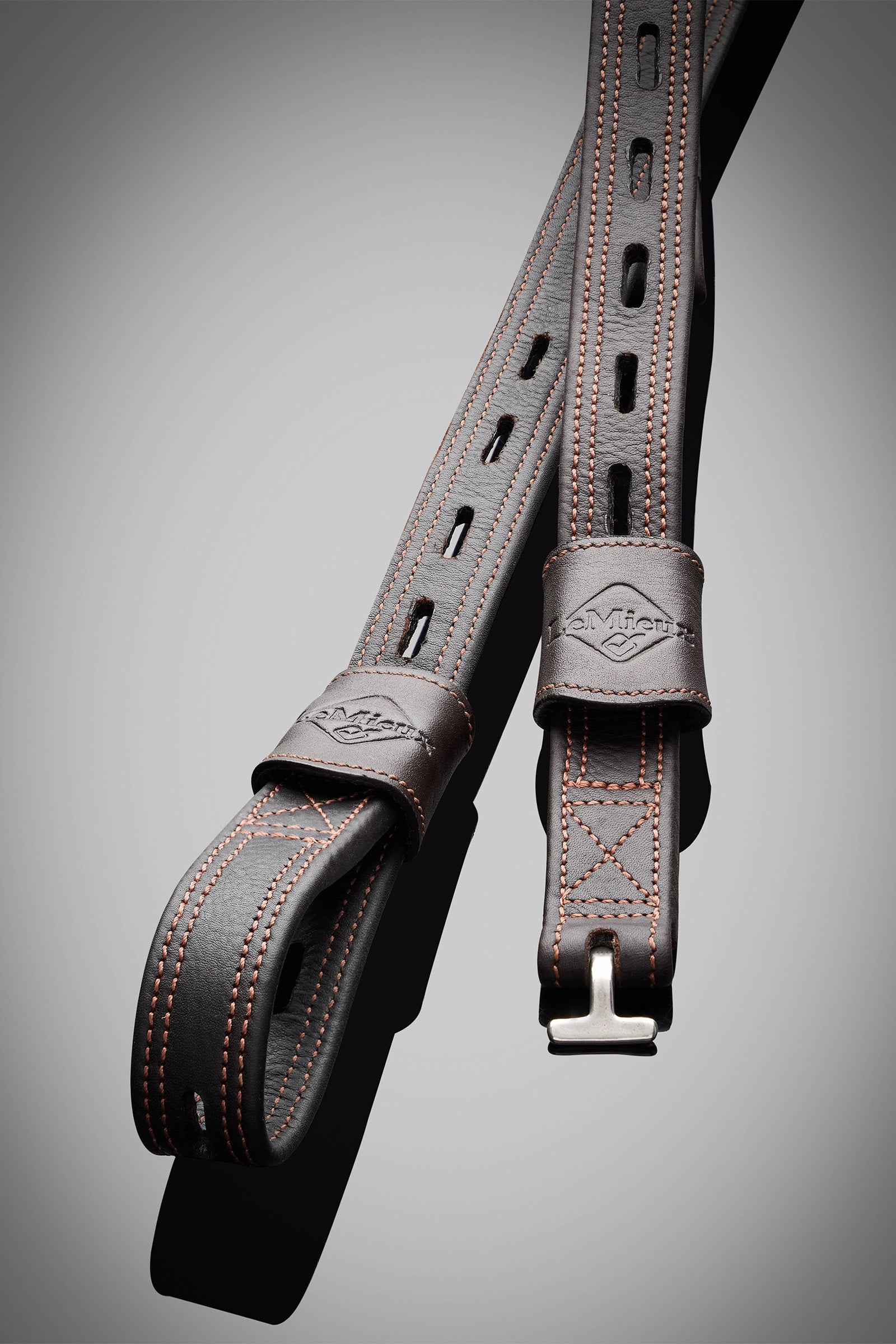 LeMieux Vector Close Contact Stirrup Leather Saddles, Girths & Stirrups